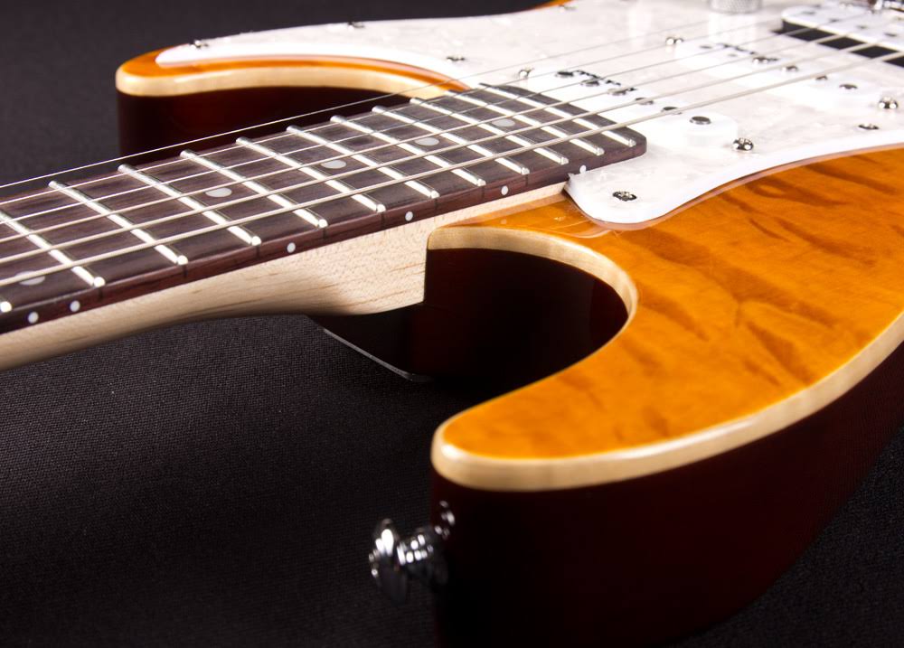 Amber Electric Guitar E121762