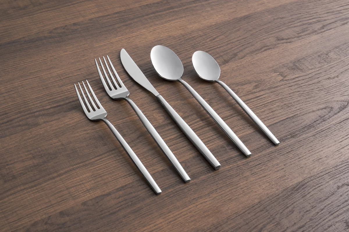 20-Piece Stainless Steel Flatware Set E199