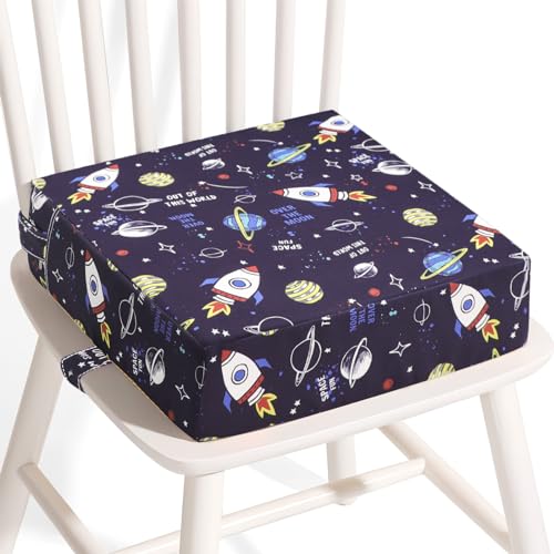 Booster Seat with Adjustable Straps O4188