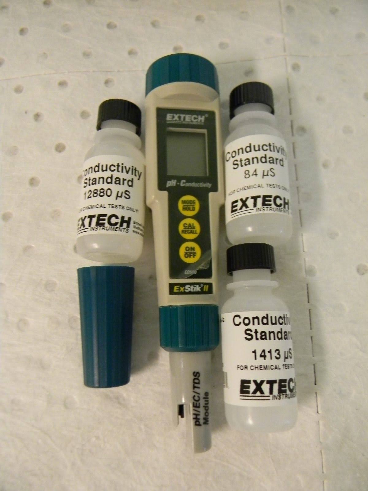 Waterproof pH/Conductivity Meter Kit P717
