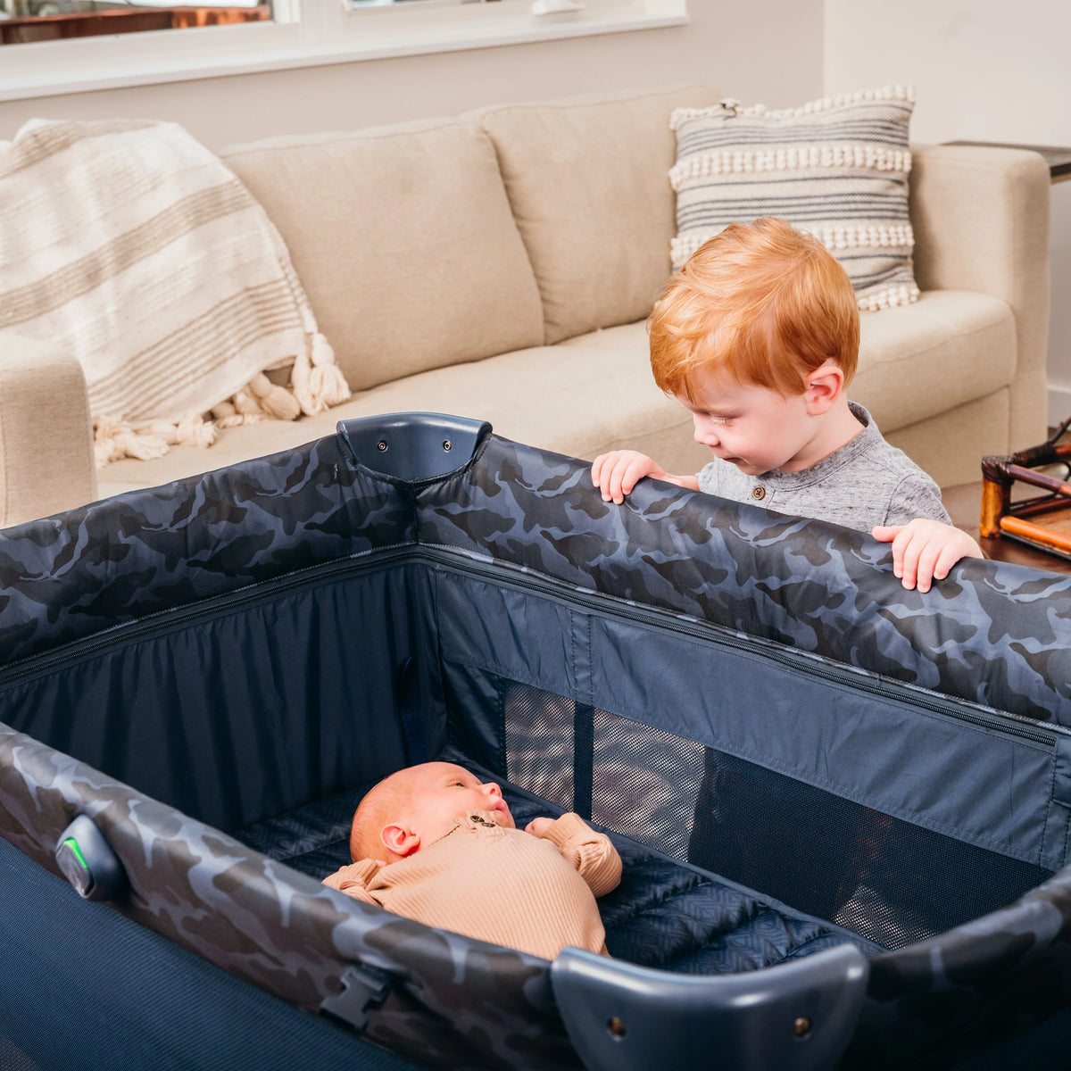 Baby Play Yard with Bassinet and Changer F492024