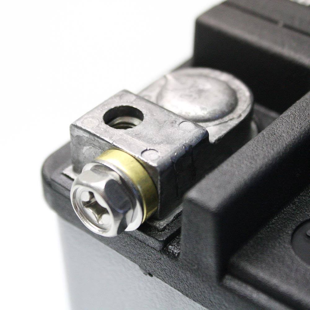 AGM Battery ETX18L F545